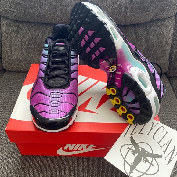 purple and black air max plus